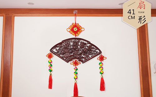 大岭山镇中国结挂件实木客厅玄关壁挂装饰品种类大全