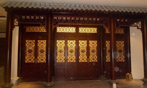 大岭山镇传统仿古门窗浮雕技术制作方法